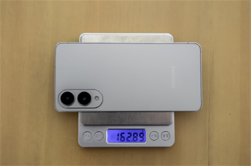 ᱡΪ׼ Galaxy S25 Edgeعֻ